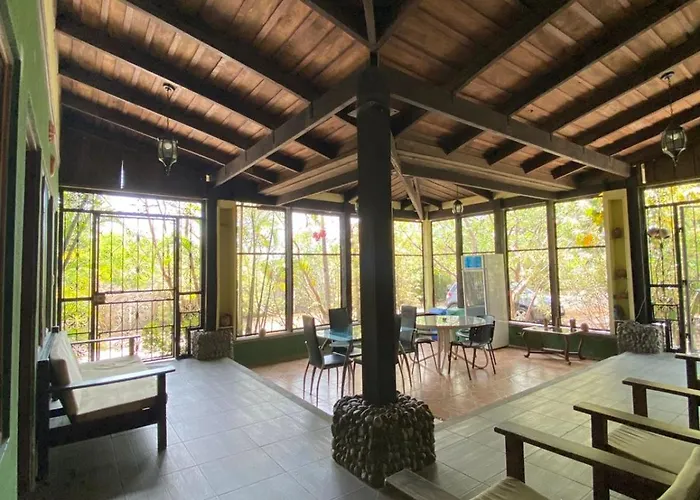 Tiquisia Lodge *